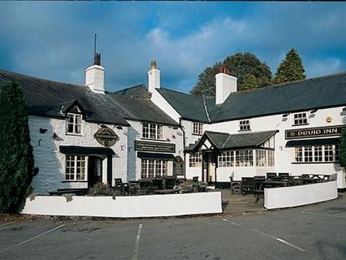 The Druid Inn Llanferres Luaran gambar